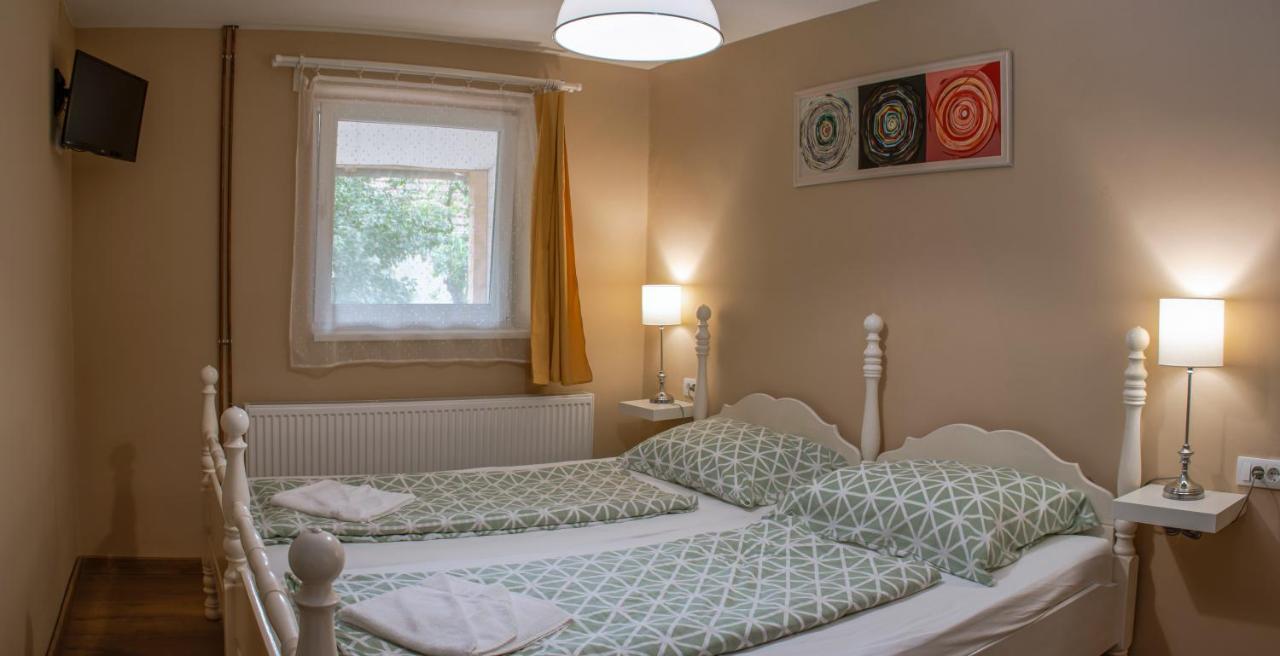 Julia Apartman Pacir Exteriör bild
